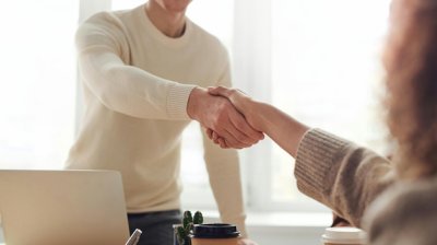 新加坡公司财务报告与审计问题全面解析：掌握企业发展的关键步骤