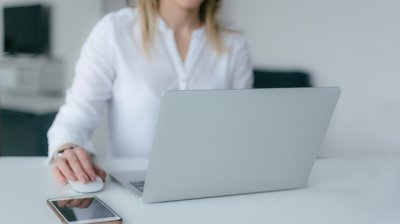 抓住机遇：选择现成香港公司咨询服务的多重优势